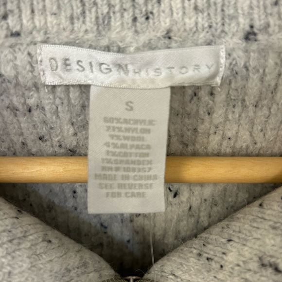 Design History Women's Sleeveless Quarter-Zip Sweater - Picture 7 of 7